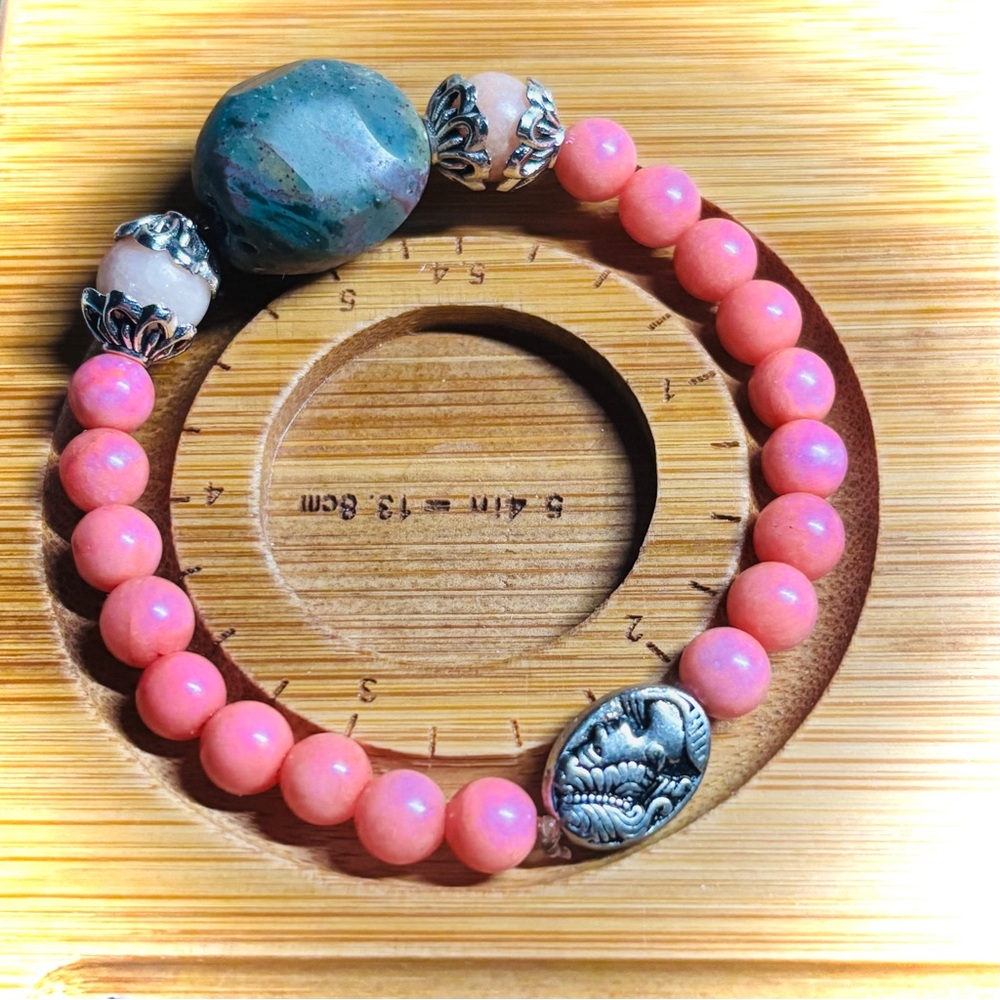 🆕 ‘Coquette & Cameo’ Semiprecious Gemstone Stretch Bracelet OOAK